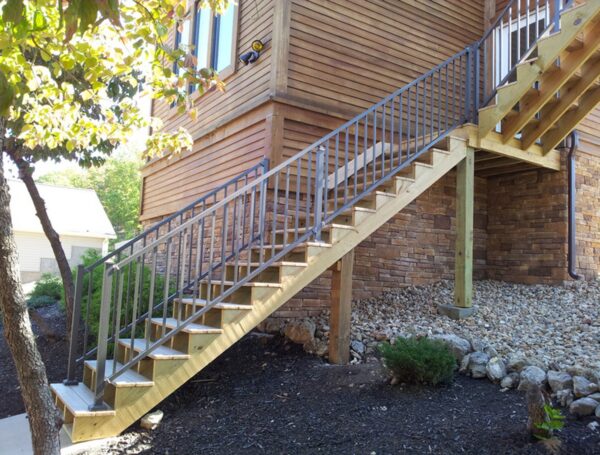 Best Materials for Custom Railing Systems in Waco TX Homes